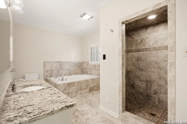 304 Spring Mill Dr Kerrville, TX 78028