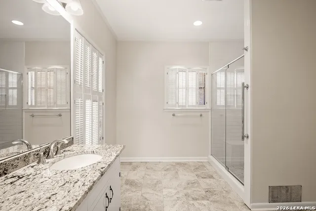 304 Spring Mill Dr Kerrville, TX 78028