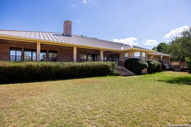 304 Spring Mill Dr Kerrville, TX 78028