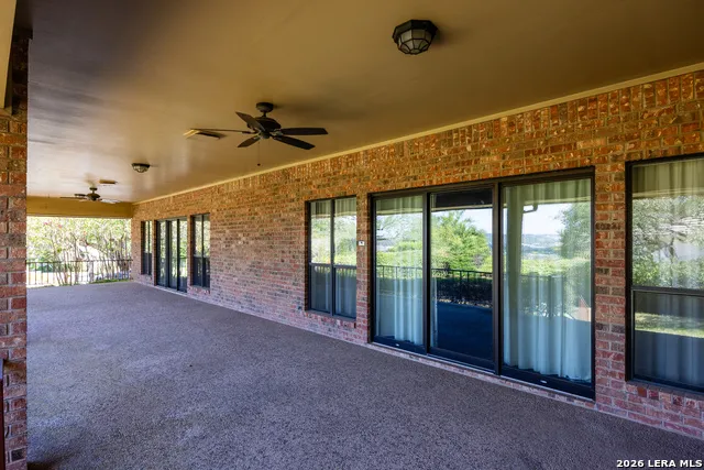 304 Spring Mill Dr Kerrville, TX 78028