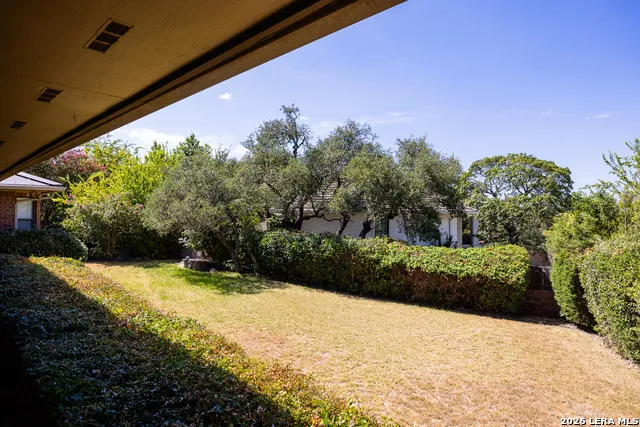 304 Spring Mill Dr Kerrville, TX 78028