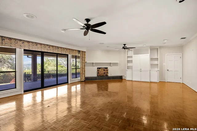 304 Spring Mill Dr Kerrville, TX 78028