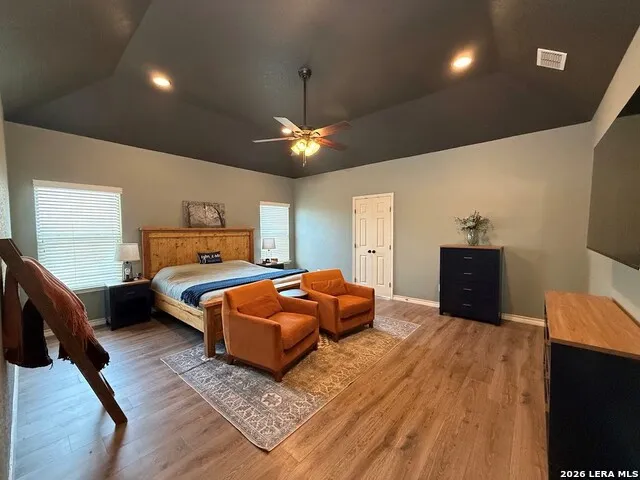 196 TRIPLE BEND DR La Vernia, TX 78121