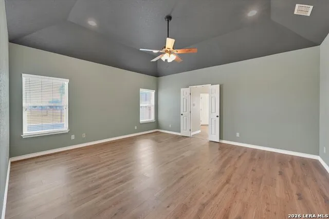 196 TRIPLE BEND DR La Vernia, TX 78121