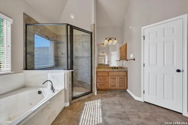 196 TRIPLE BEND DR La Vernia, TX 78121