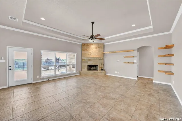 196 TRIPLE BEND DR La Vernia, TX 78121