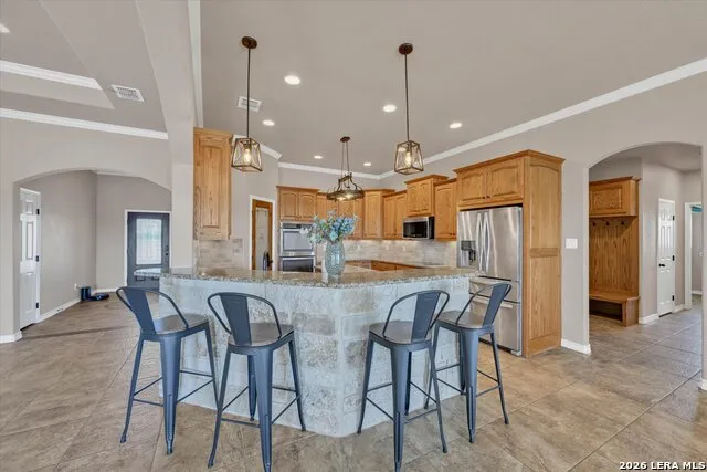 196 TRIPLE BEND DR La Vernia, TX 78121