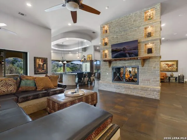 11426 Cat Springs Boerne, TX 78006