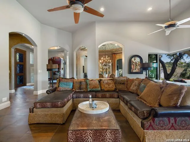 11426 Cat Springs Boerne, TX 78006
