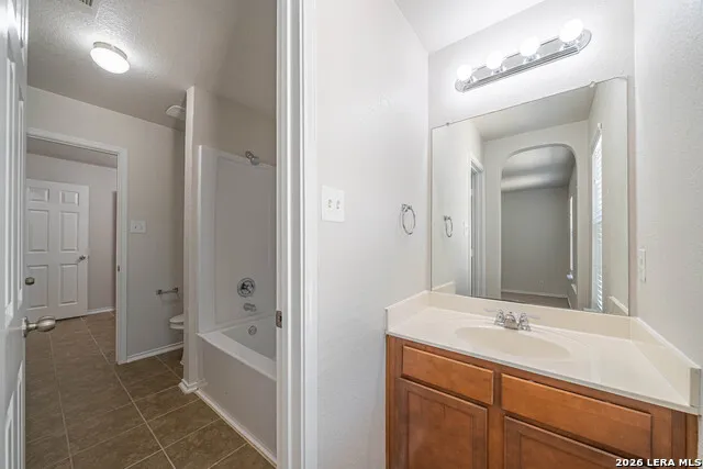 10915 CIMARRON CV Universal City, TX 78148