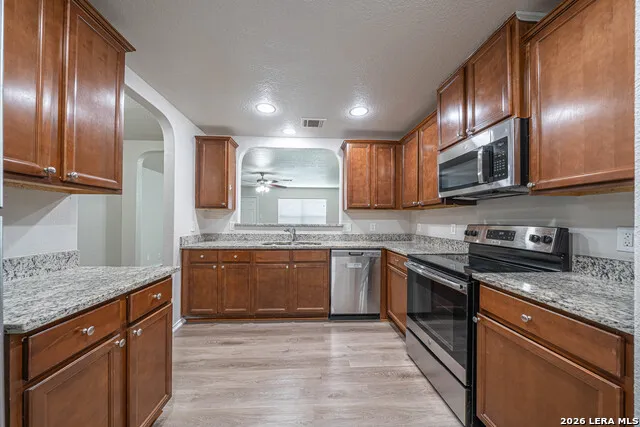 10915 CIMARRON CV Universal City, TX 78148