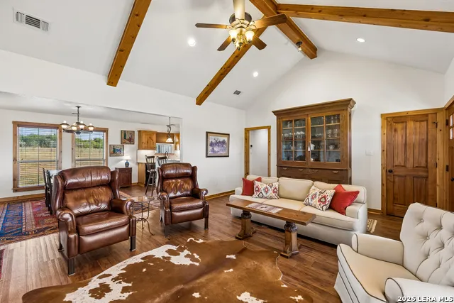 466 County Road 742 Yancey, TX 78886