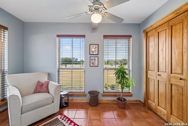 466 County Road 742 Yancey, TX 78886