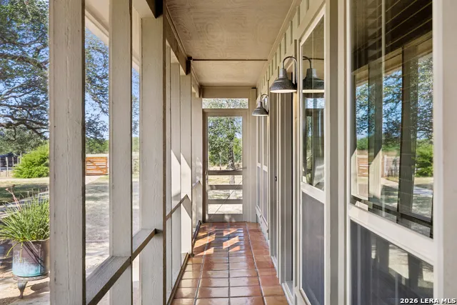 466 County Road 742 Yancey, TX 78886
