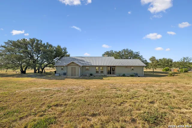 466 County Road 742 Yancey, TX 78886