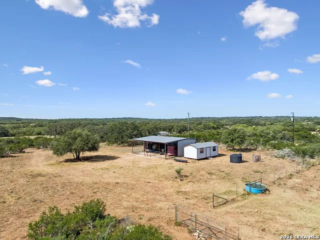 466 County Road 742 Yancey, TX 78886
