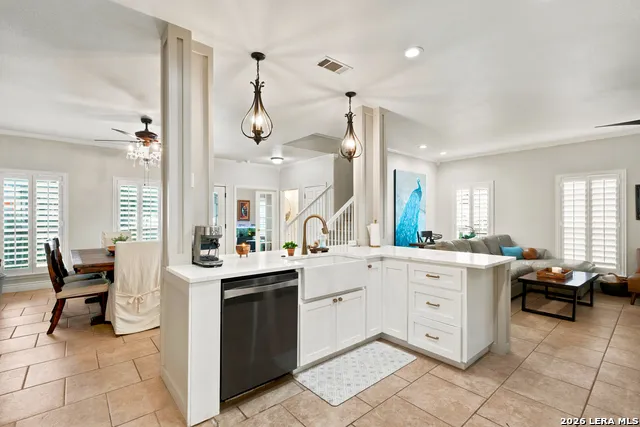 117 Whitewing Floresville, TX 78114