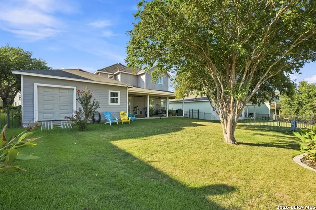 117 Whitewing Floresville, TX 78114