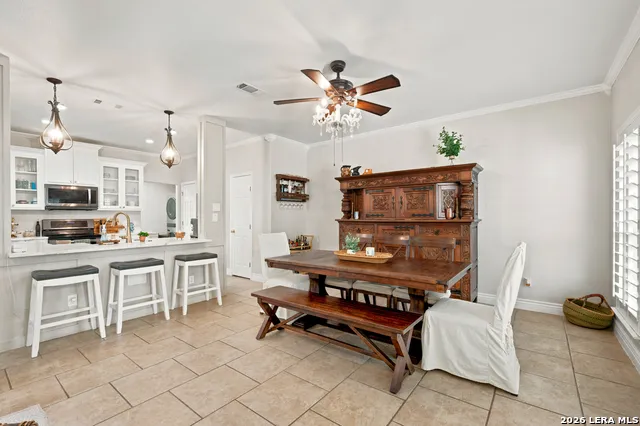 117 Whitewing Floresville, TX 78114