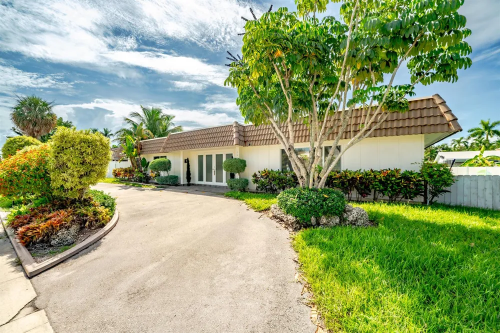 1424 SW 13th Drive #1424 Boca Raton, FL 33486