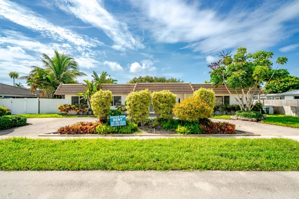 1424 SW 13th Drive #1424 Boca Raton, FL 33486