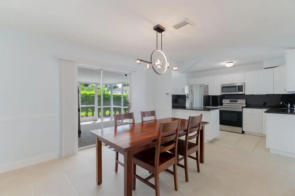 1626 BRIER PATCH TRAIL Wellington, FL 33414