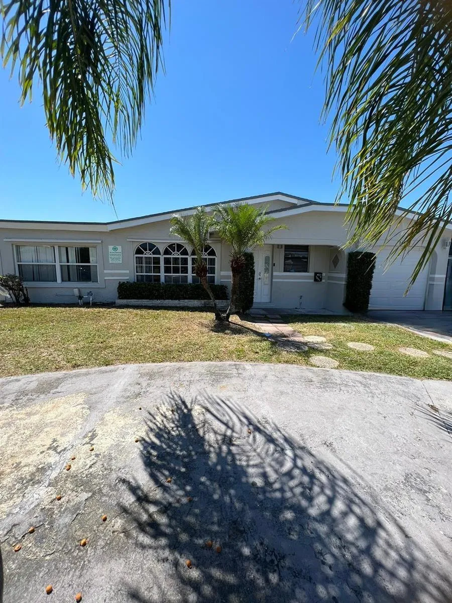 1699 NW 7th Terrace Pompano Beach, FL 33060