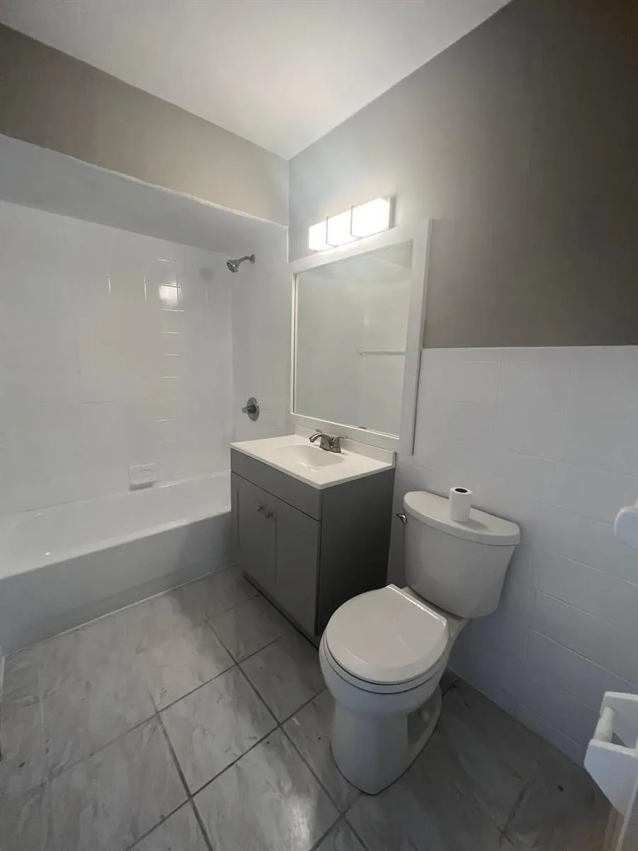 1699 NW 7th Terrace Pompano Beach, FL 33060