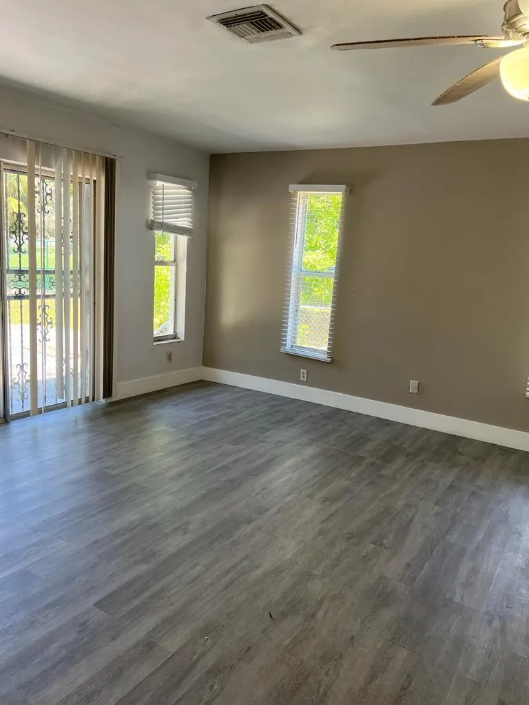 1699 NW 7th Terrace Pompano Beach, FL 33060