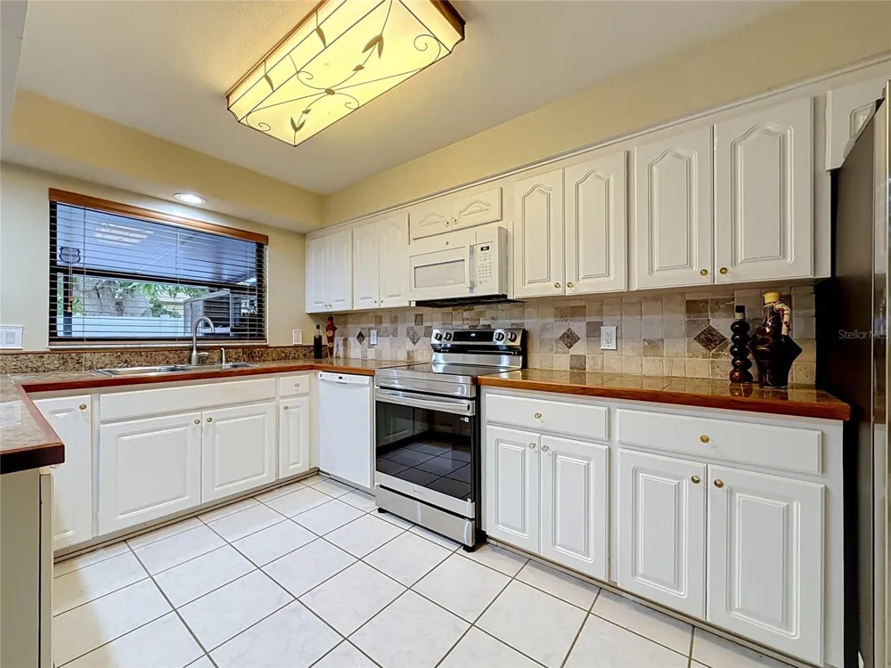 8830 DR MARTIN LUTHER KING JR STREET #UNIT 2B St Petersburg, FL 33702
