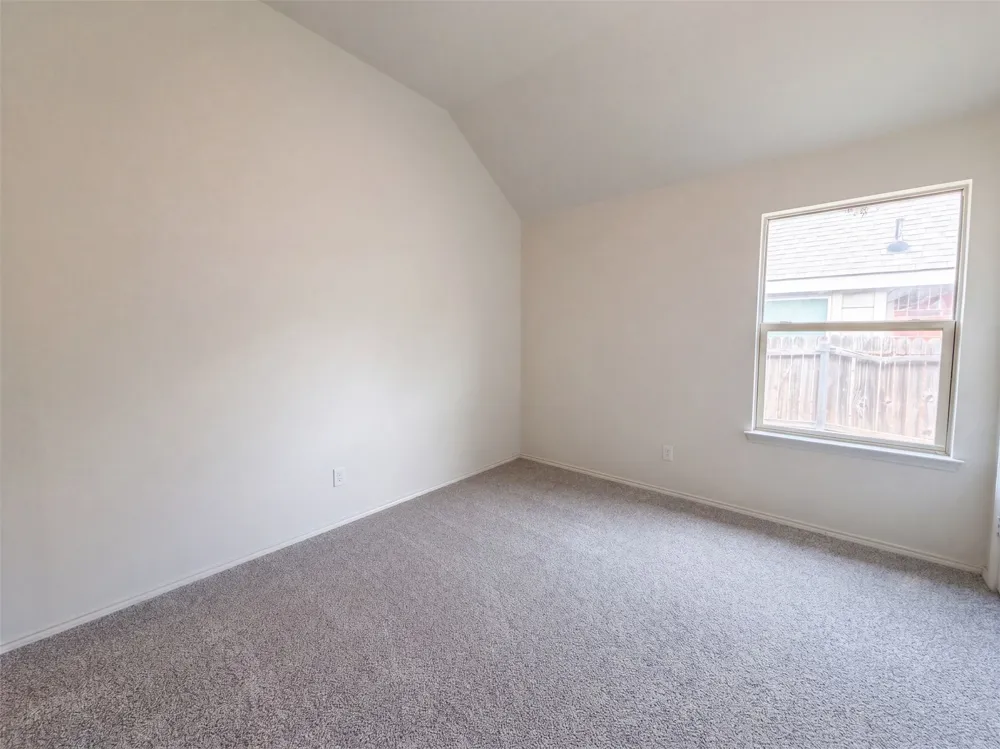 11813 Bellegrove Road Burleson, TX 76028
