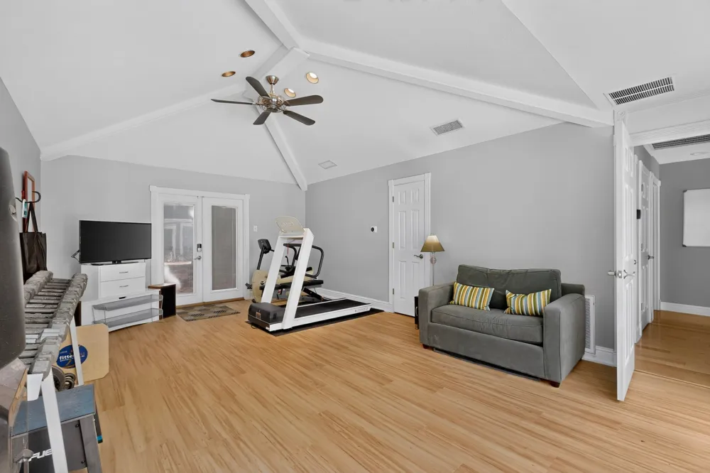 7221 Pleasant View Drive Dallas, TX 75231