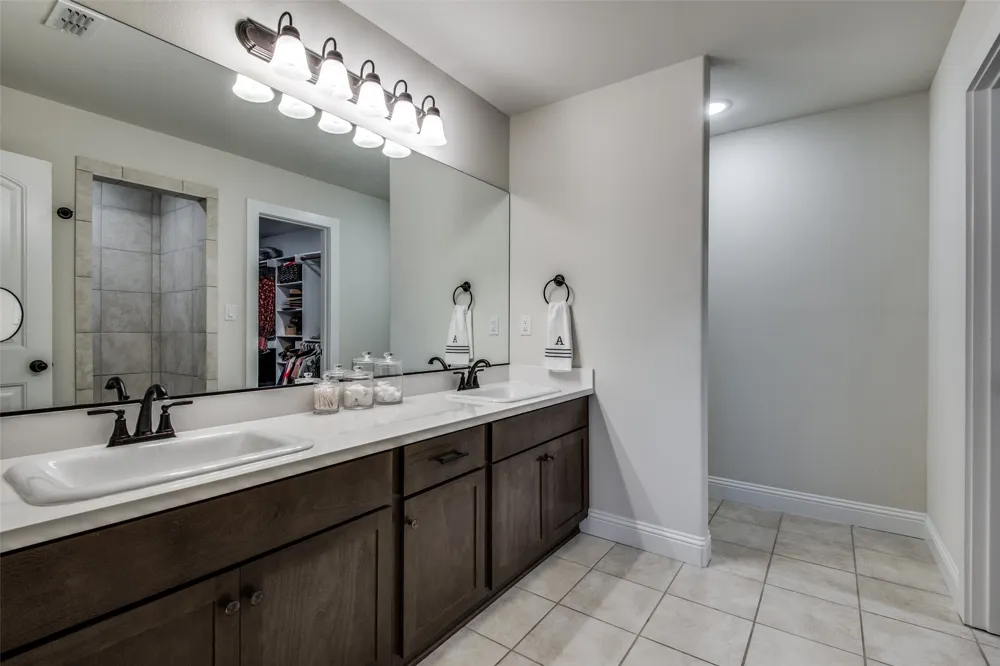 112 Kens Court Pilot Point, TX 76258