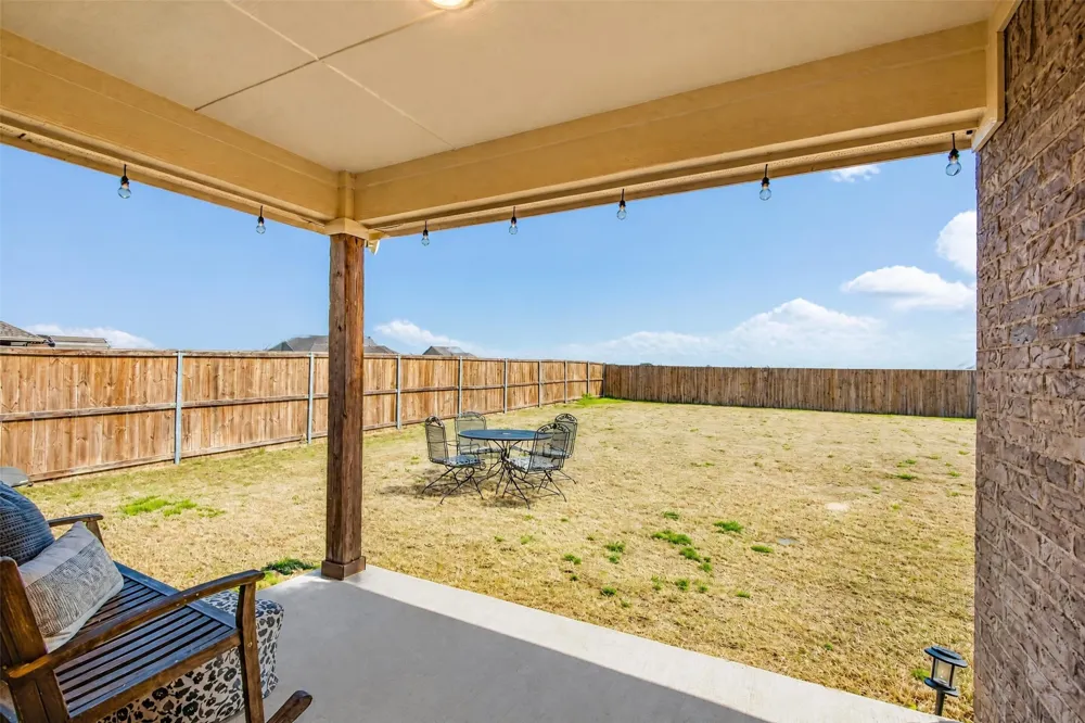 112 Kens Court Pilot Point, TX 76258