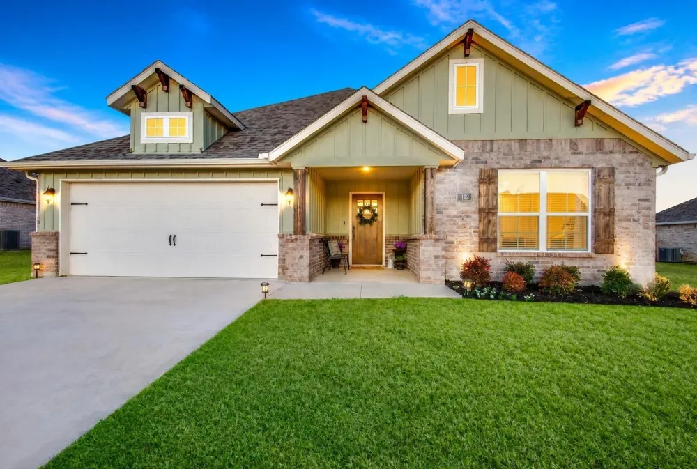 112 Kens Court Pilot Point, TX 76258