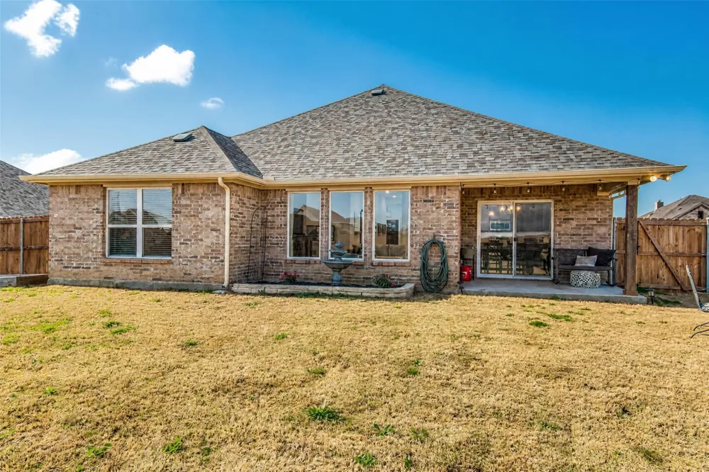 112 Kens Court Pilot Point, TX 76258