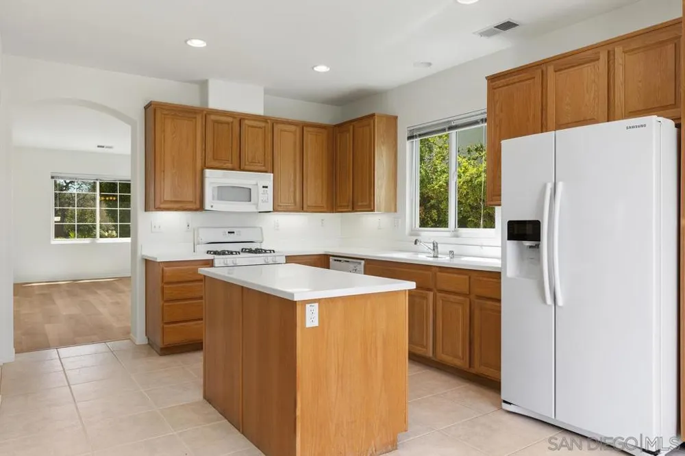 4981 Calle Arquero Oceanside, CA 92057