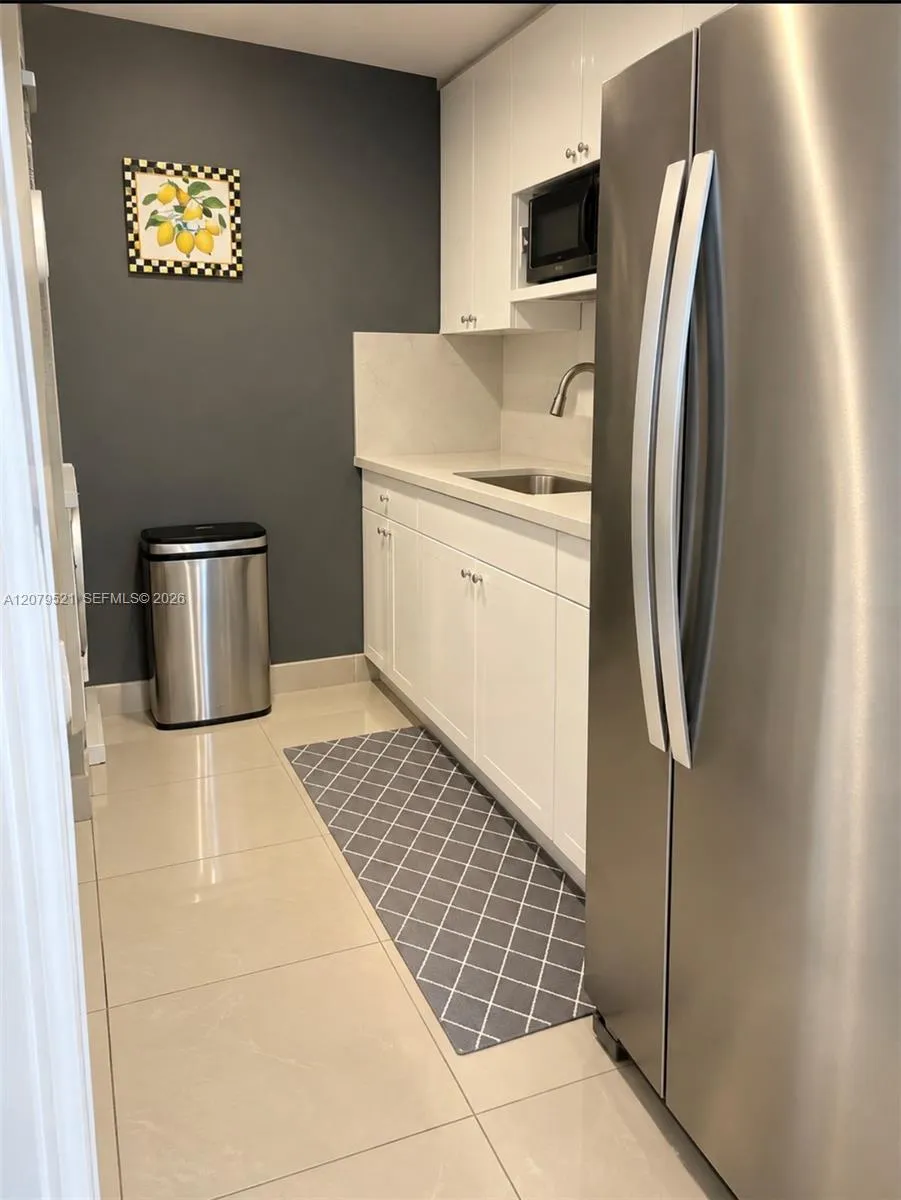 2138 SW 6th St #403 Miami, FL 33135