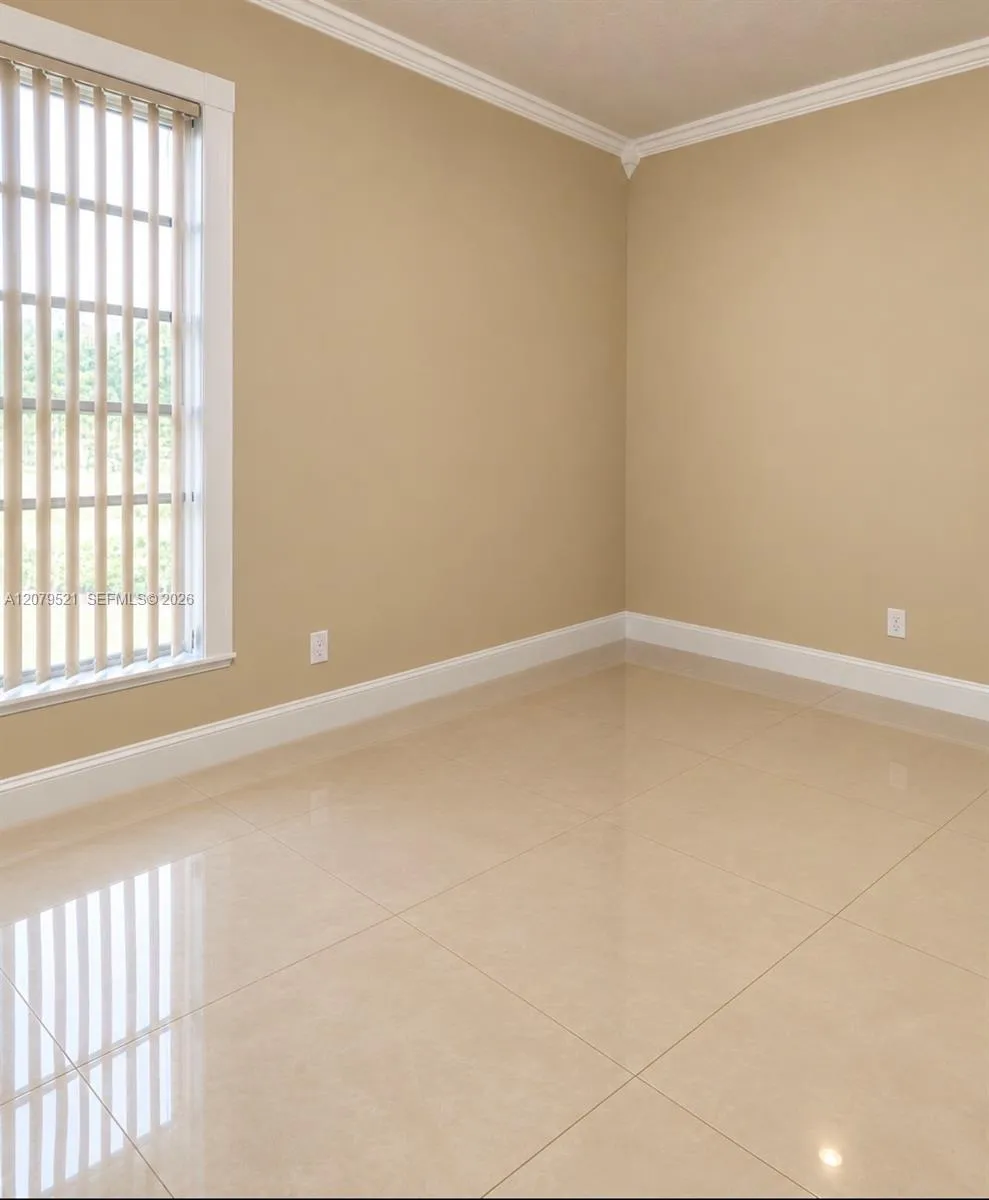2138 SW 6th St #403 Miami, FL 33135