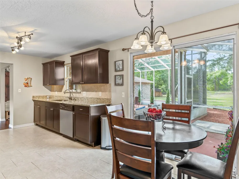 7604 NW 14TH ocala, FL 34482