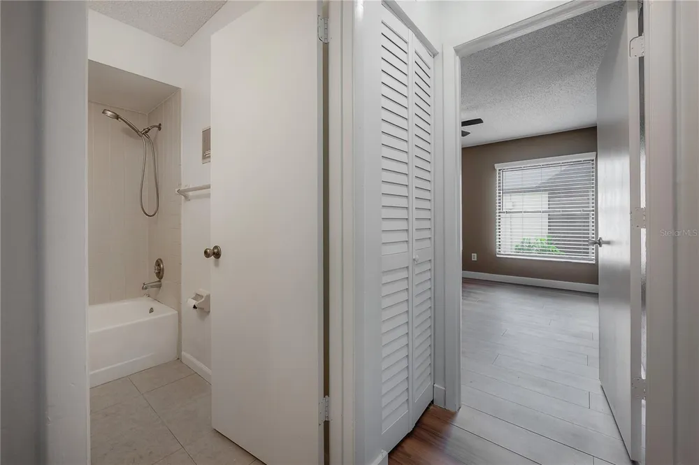 13608 S VILLAGE DRIVE #6204 Tampa, FL 33618