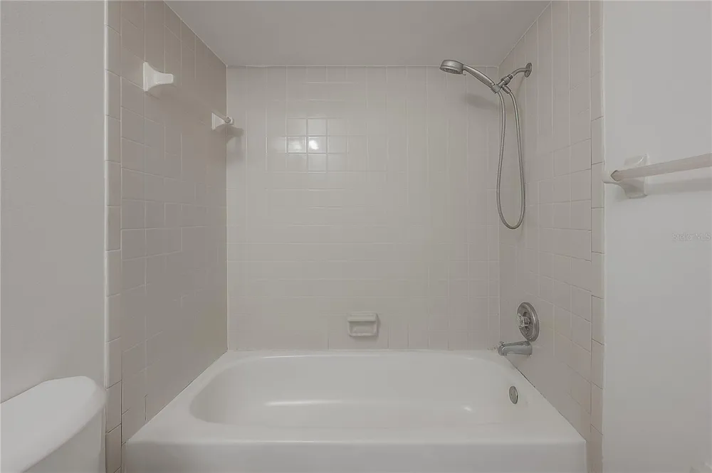 13608 S VILLAGE DRIVE #6204 Tampa, FL 33618