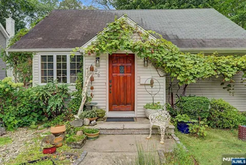 26 Cedar Street