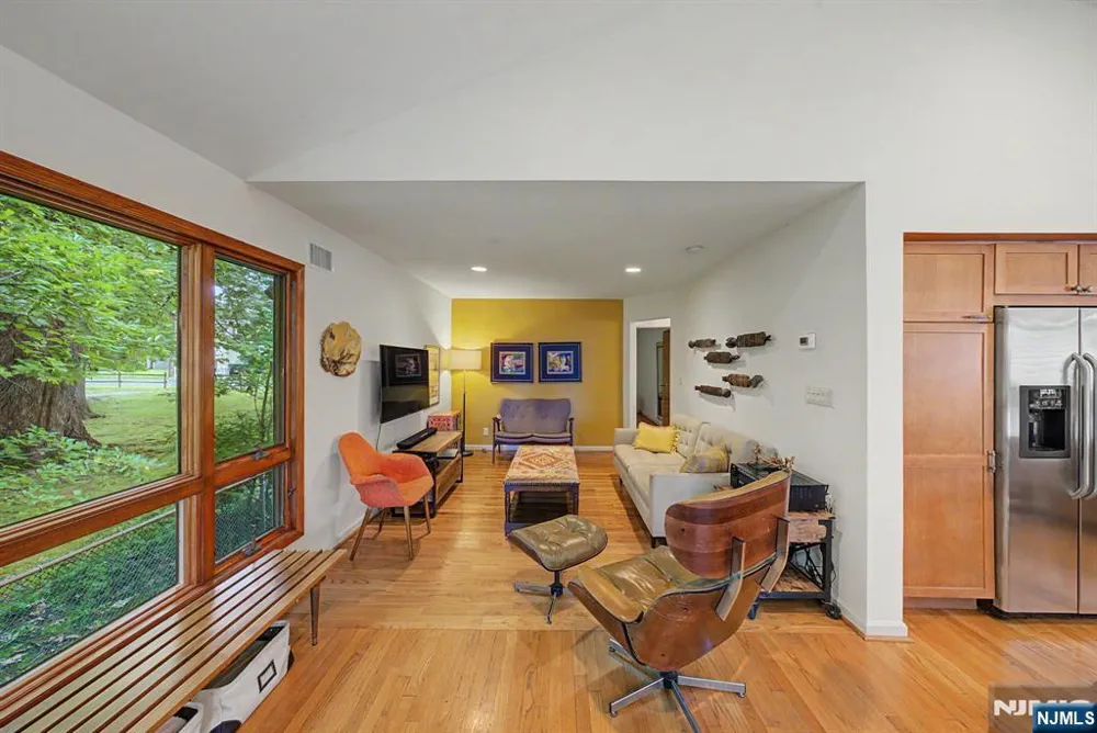 26 Cedar Street Bergenfield, NJ 07621