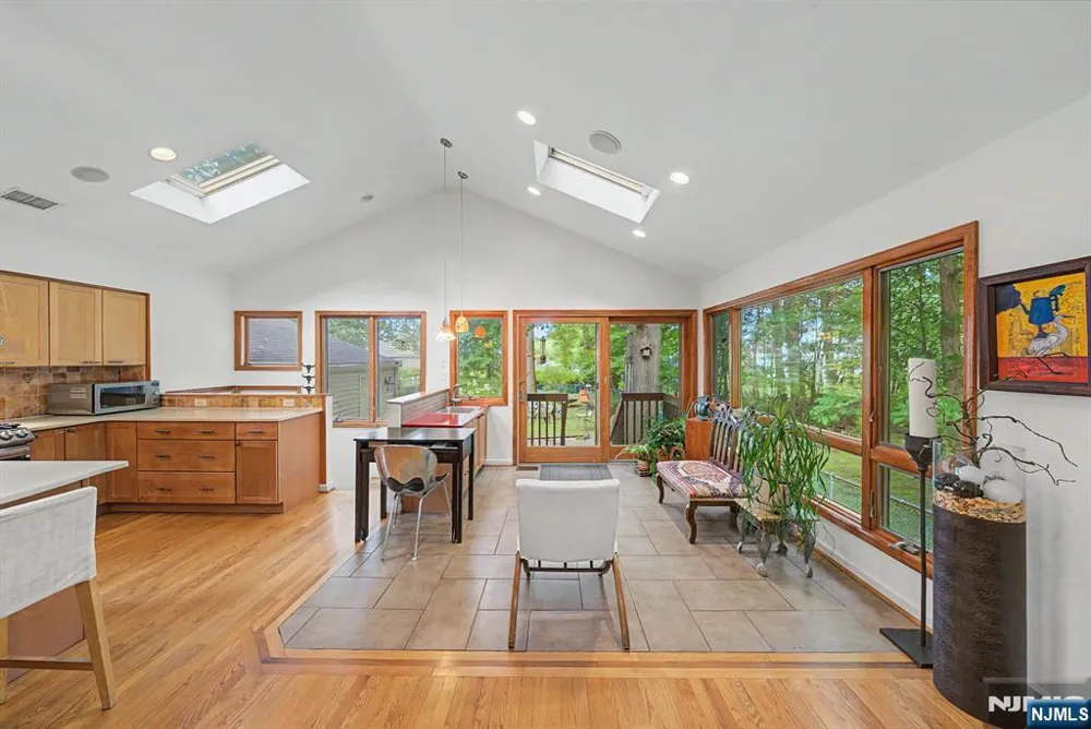 26 Cedar Street Bergenfield, NJ 07621