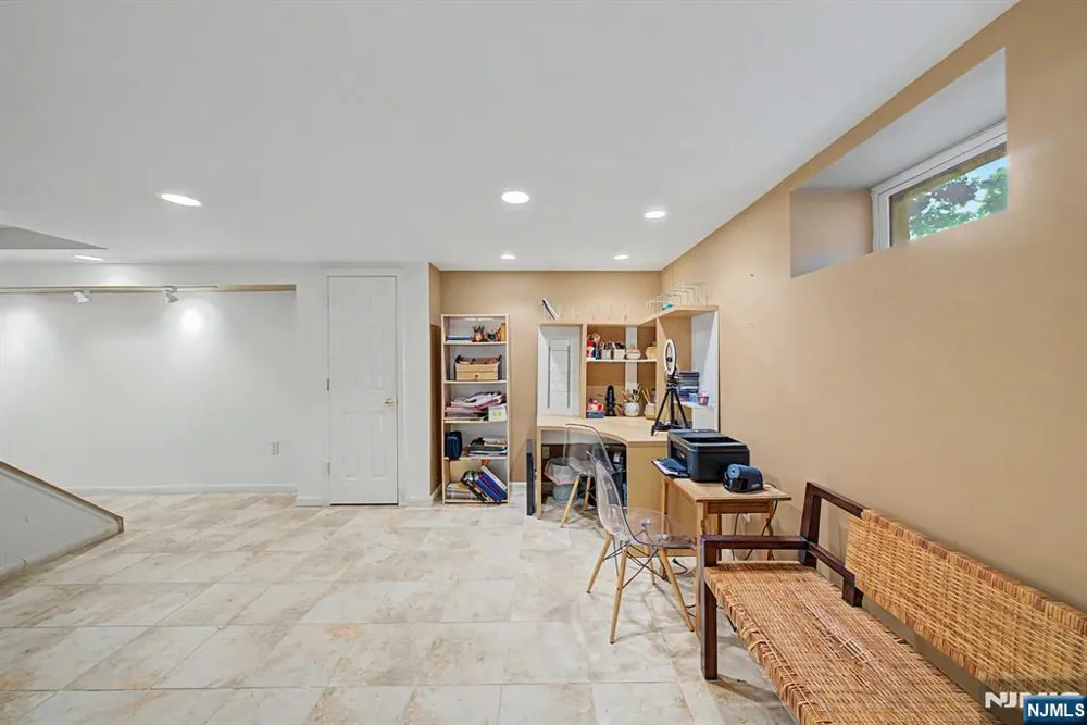 26 Cedar Street Bergenfield, NJ 07621