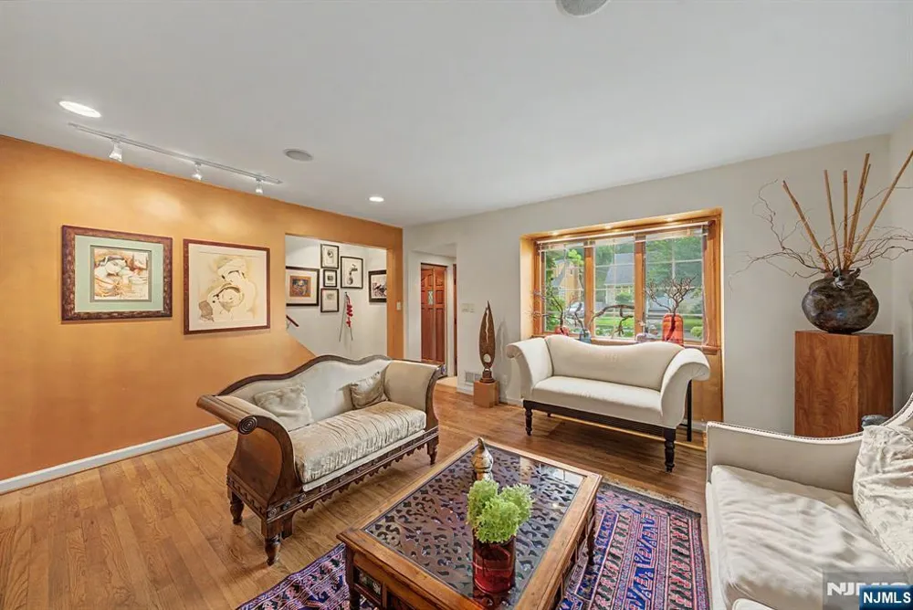 26 Cedar Street Bergenfield, NJ 07621