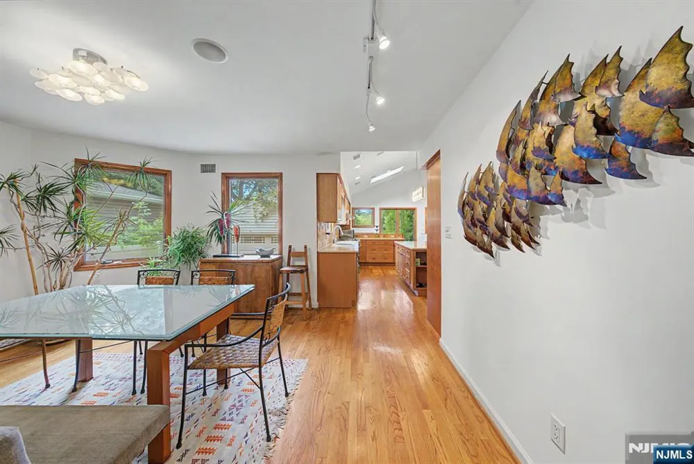 26 Cedar Street Bergenfield, NJ 07621