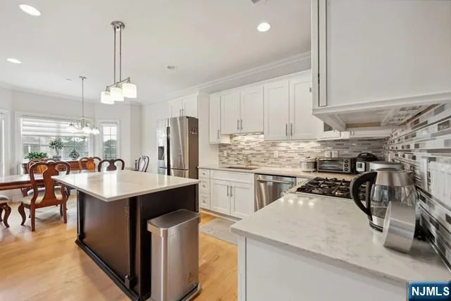 140 Cedar Street Fort Lee, NJ 07024