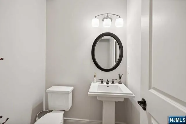 140 Cedar Street Fort Lee, NJ 07024